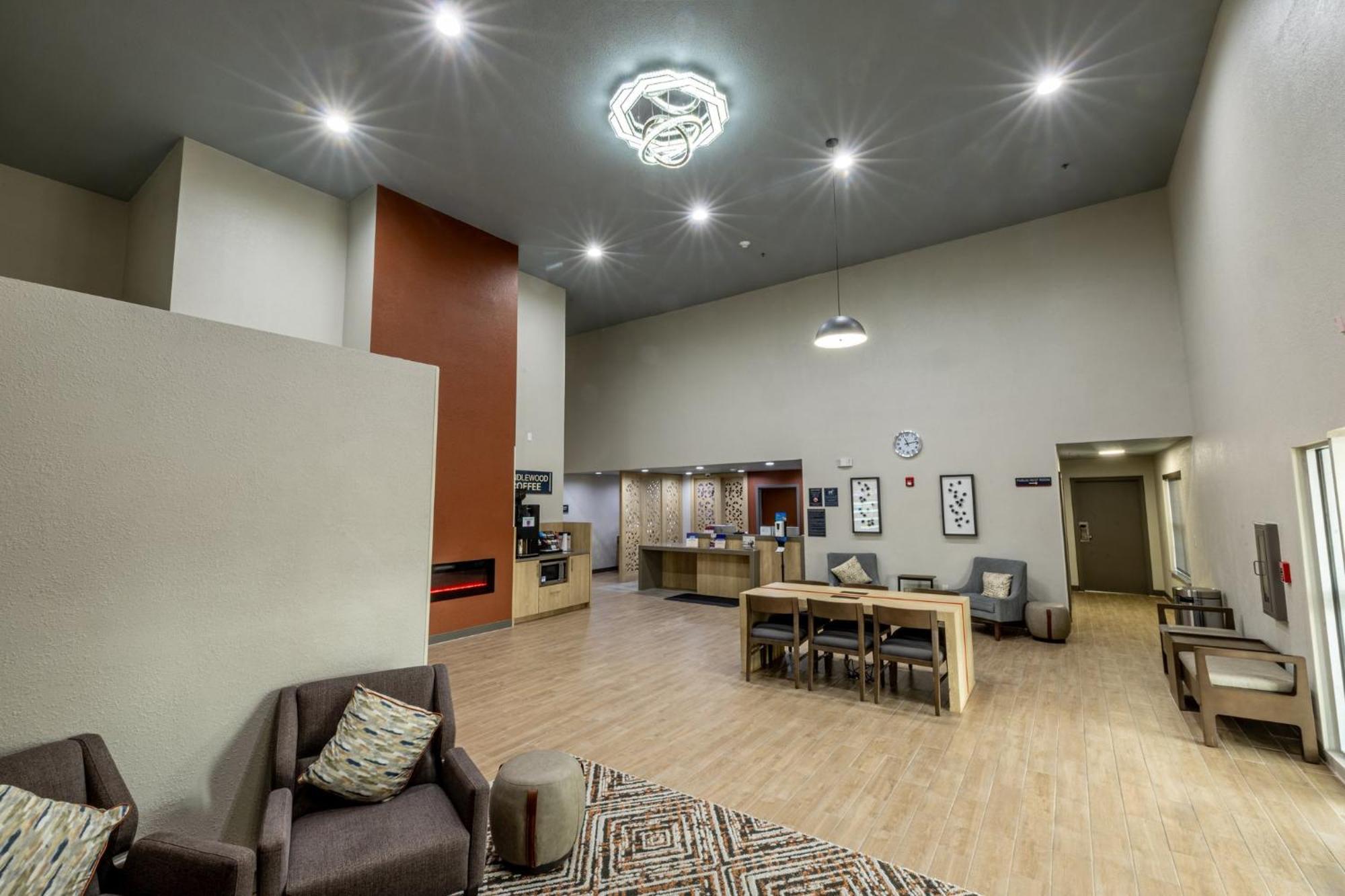 Candlewood Suites Wichita Northwest By Ihg Exterior foto